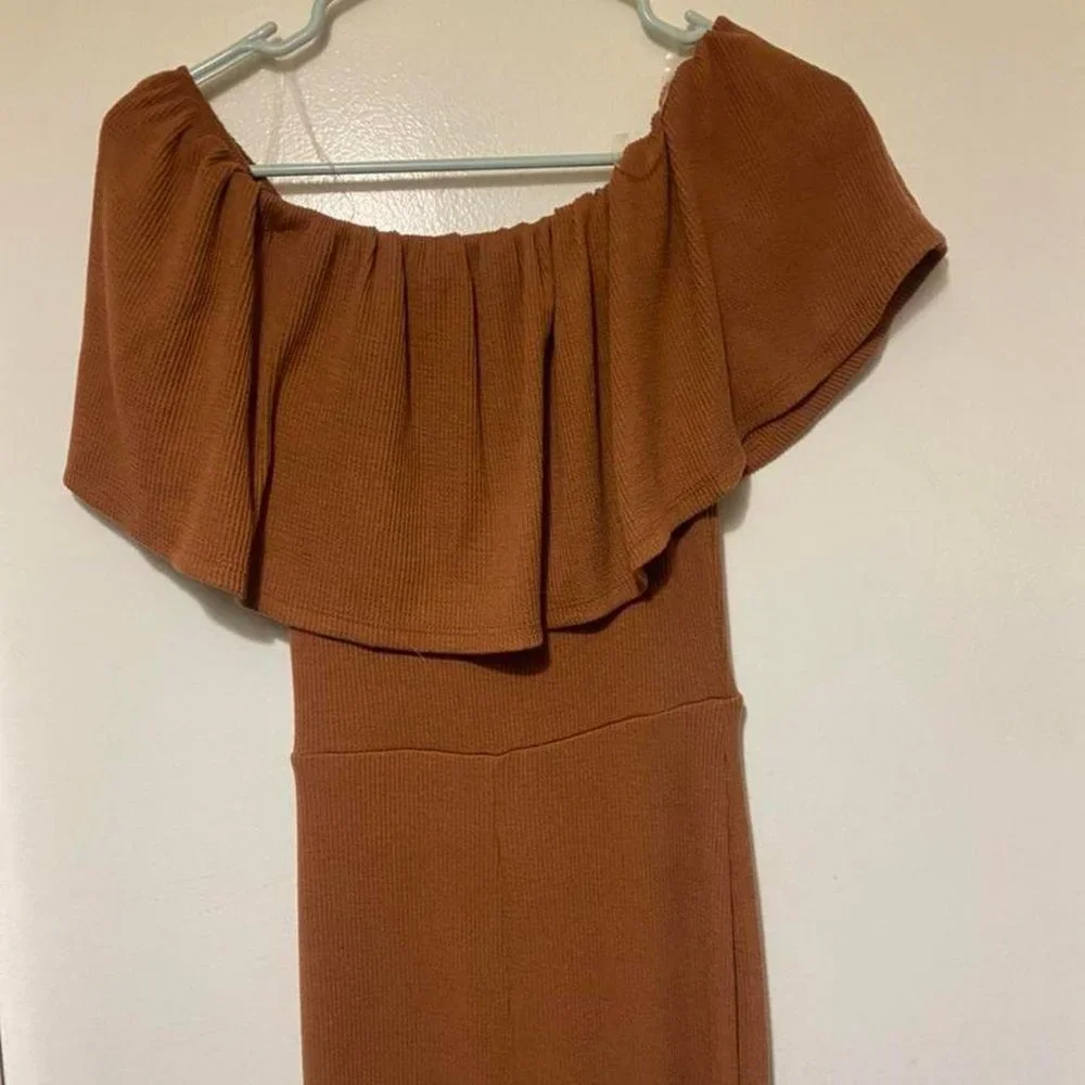 Brown Ribbed Ruffle-top Jumpsuit - Picture 3 of 4